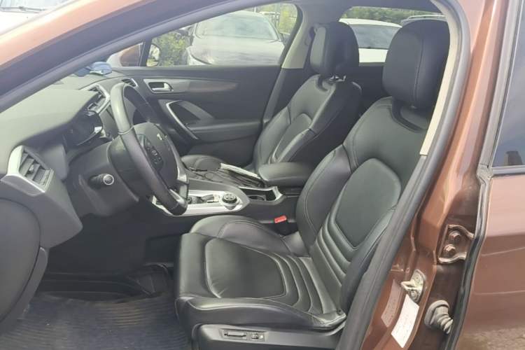 Used DS 6 2016 1.6T Luxury Edition THP160 Left Front Seat