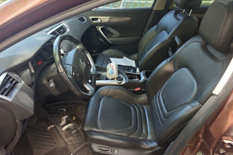 Used DS 6 2016 1.6T Luxury Edition THP160 Left Front Seat