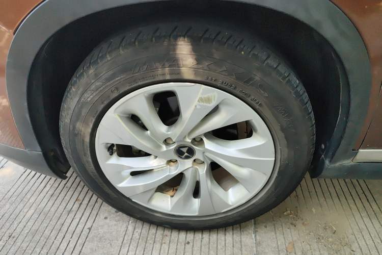 Used DS 6 2016 1.6T Elegant Edition THP160 Left Front Wheel Hub