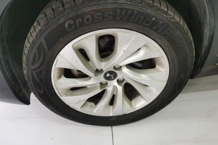 Used DS 6 2016 1.6T Comfort Edition THP160 Left Front Wheel Hub
