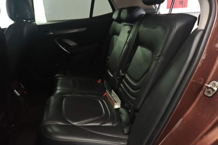 Used DS 6 2016 1.6T Luxury Edition THP160 Left Rear Seat