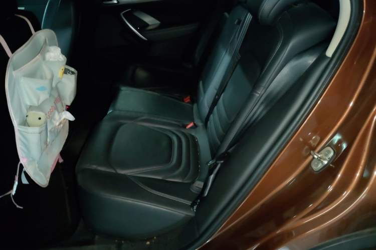 Used DS 6 2016 1.6T Luxury Edition THP160 Left Rear Seat