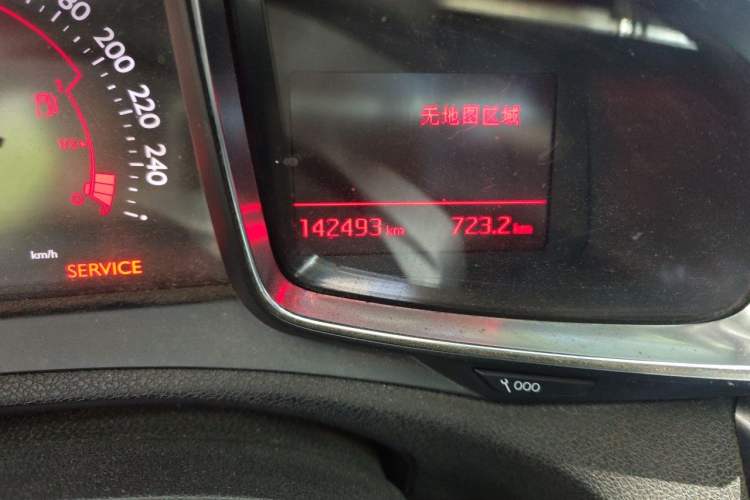 Used DS 6 2016 1.6T Luxury Edition THP160 Odometer Close Up