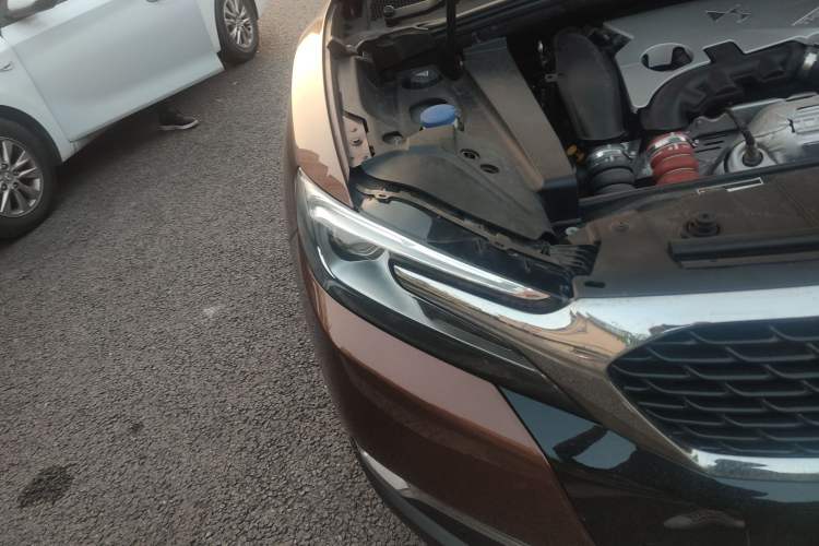Used DS 6 2016 1.6T Luxury Edition THP160 Right Front Headlight