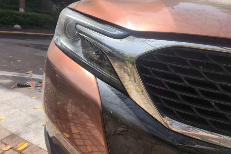 Used DS 6 2016 1.6T Luxury Edition THP160 Right Front Headlight