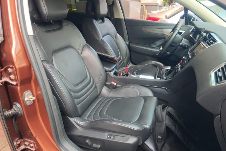 Used DS 6 2016 1.6T Luxury Edition THP160 Right Front Seat