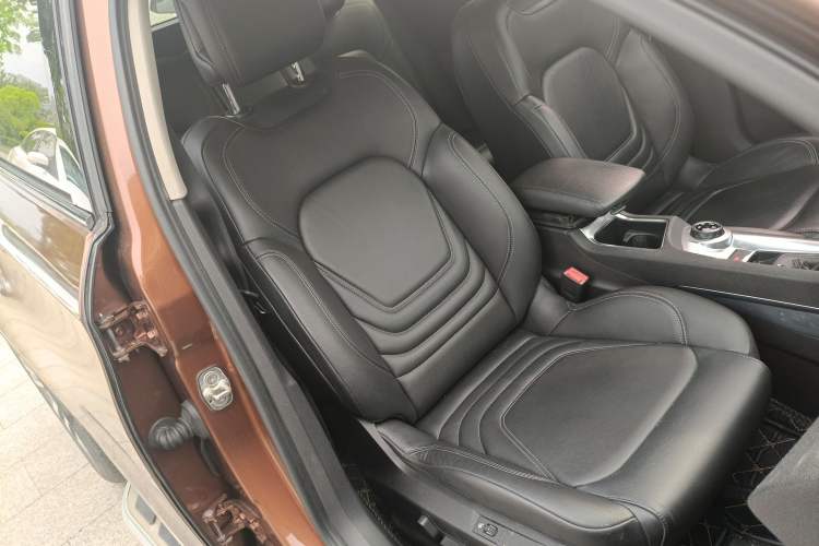 Used DS 6 2016 1.6T Luxury Edition THP160 Right Front Seat