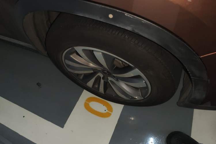 Used DS 6 2016 1.6T Luxury Edition THP160 Right Front Wheel Hub