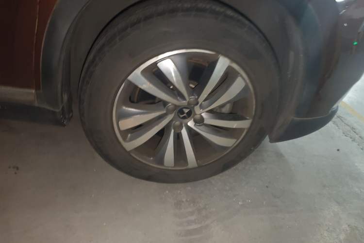 Used DS 6 2016 1.8T Luxury Edition THP200 Right Front Wheel Hub
