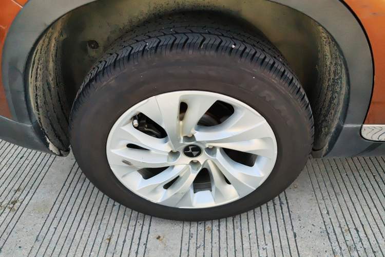 Used DS 6 2016 1.6T Elegant Edition THP160 Right Rear Wheel Hub