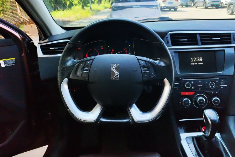 Used DS 6 2016 1.6T Elegant Edition THP160 Steering Wheel
