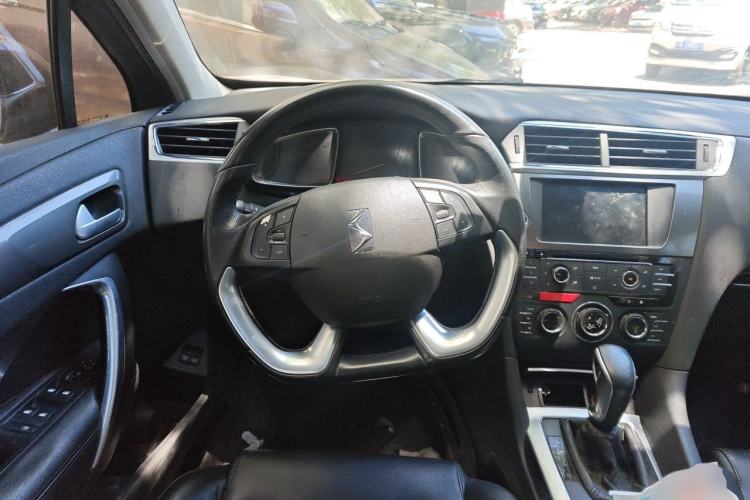 Used DS 6 2016 1.6T Luxury Edition THP160 Steering Wheel