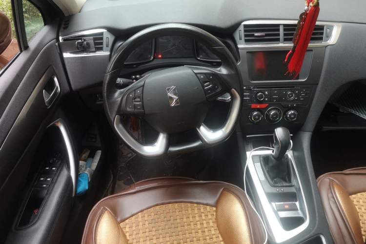 Used DS 6 2016 1.6T Elegant Edition THP160 Steering Wheel