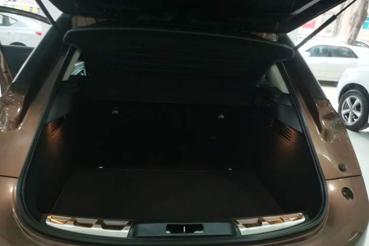 Used DS 6 2016 1.6T Comfort Edition THP160 Trunk