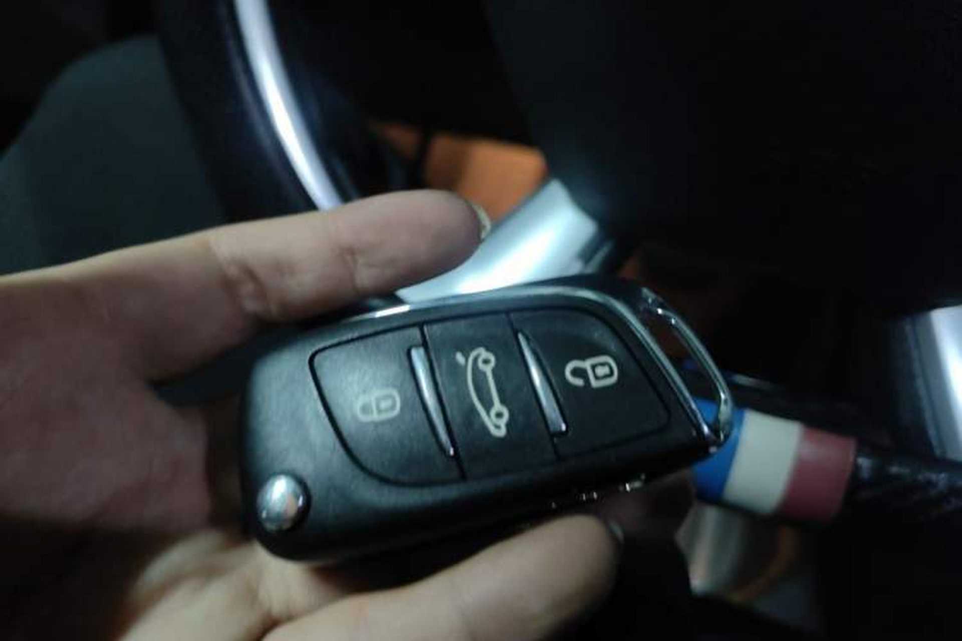 Used DS 6 2016 1.6T Elegant Edition THP160 Vehicle Key