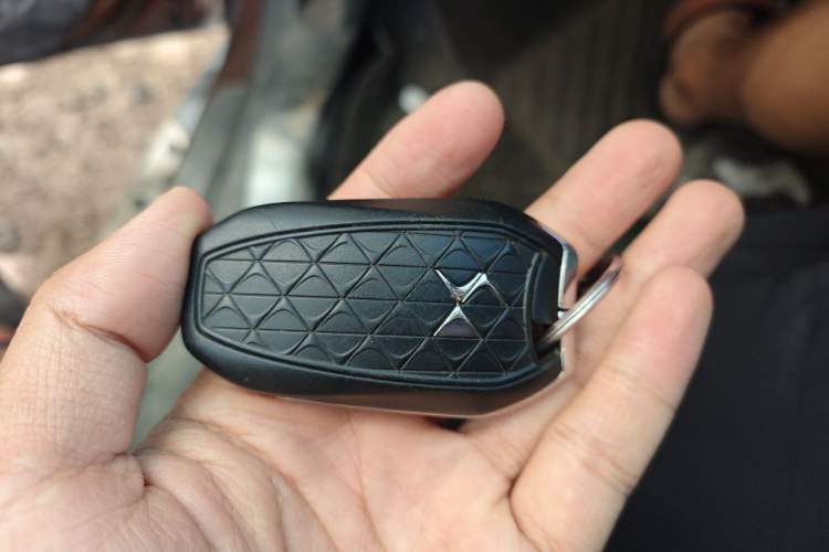 Used DS 6 2016 1.6T Luxury Edition THP160 Vehicle Key