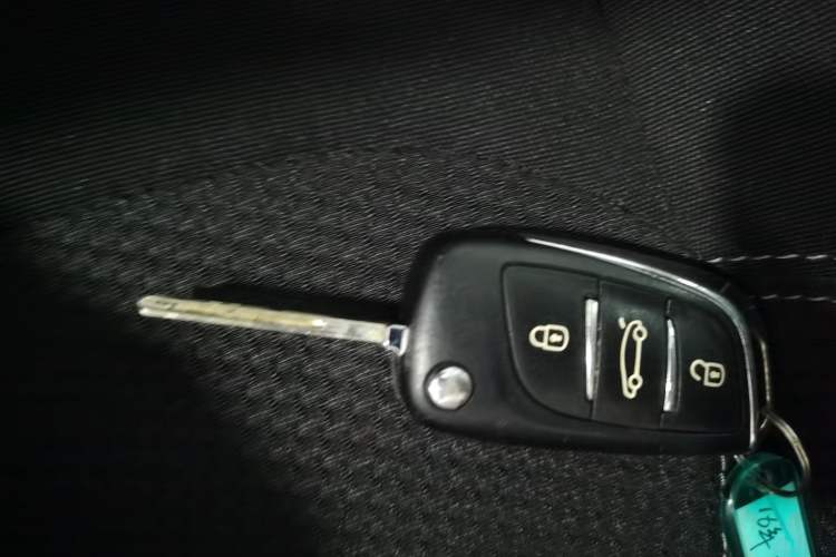 Used DS 6 2016 1.6T Comfort Edition THP160 Vehicle Key