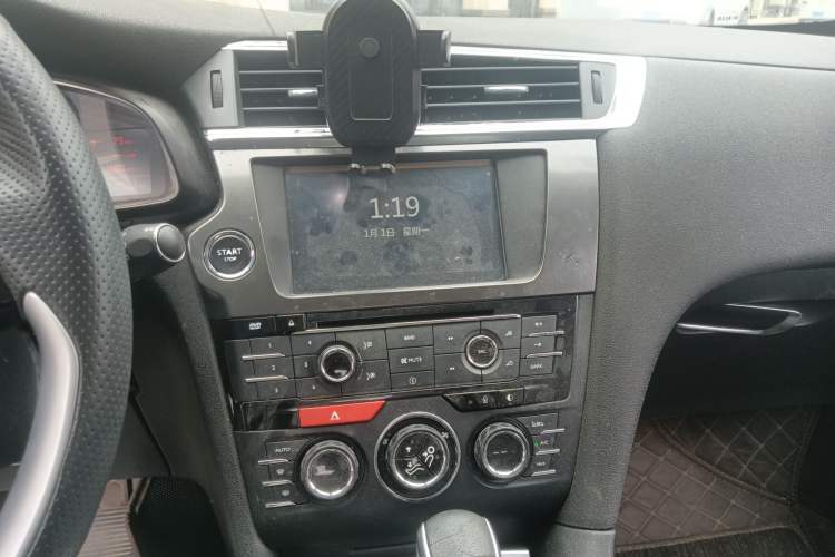 Used DS 6 2016 1.6T Prestige Edition THP160 Audio And AC Panel