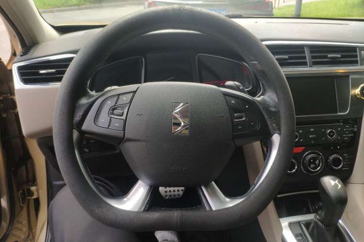 Used DS 6 2016 1.8T 60th Anniversary Limited Edition THP200 Steering Wheel