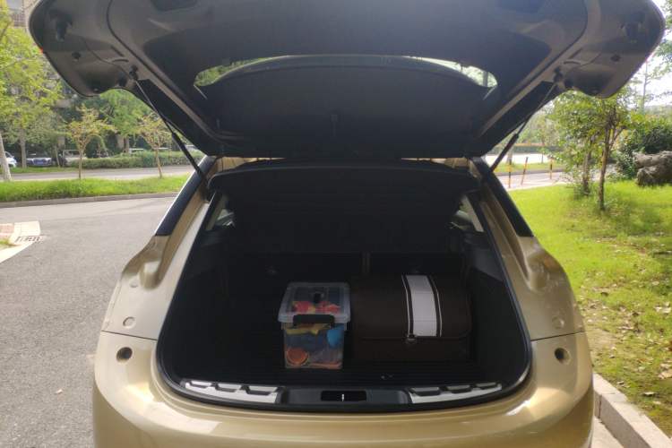 Used DS 6 2016 1.8T 60th Anniversary Limited Edition THP200 Trunk