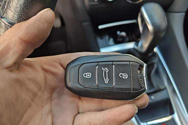 Used DS 6 2016 1.6T Luxury Edition THP160 Vehicle Key