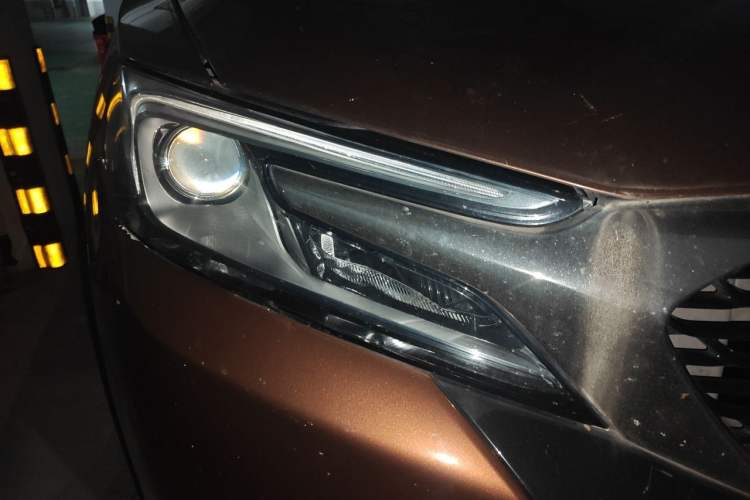 Used DS 6 2016 1.6T Luxury Edition THP160 Right Front Headlight