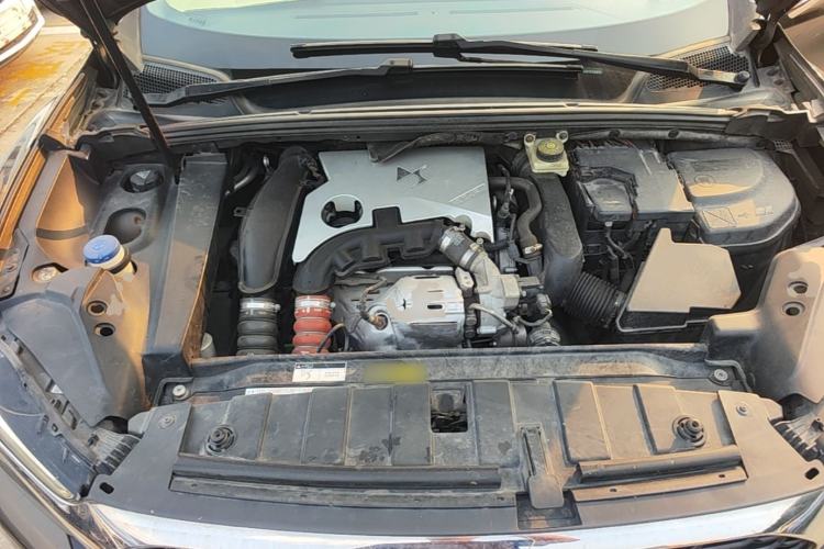 Used DS 6 2016 1.6T Luxury Edition THP160 Engine Bay
