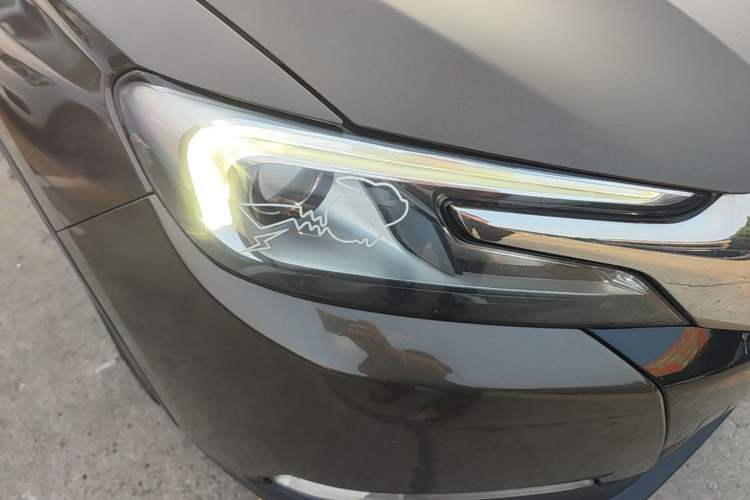 Used DS 6 2016 1.6T Luxury Edition THP160 Right Front Headlight