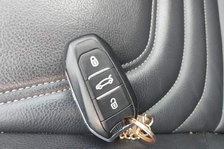 Used DS 6 2016 1.6T Luxury Edition THP160 Vehicle Key