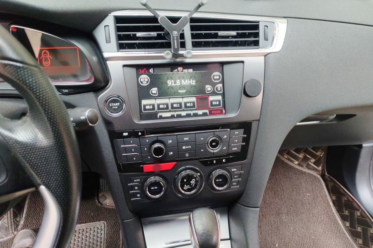 Used DS 6 2016 1.6T Luxury Edition THP160 Audio And AC Panel