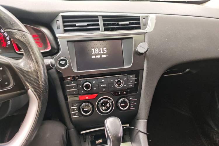 Used DS 6 2016 1.6T Luxury Edition THP160 Audio And AC Panel