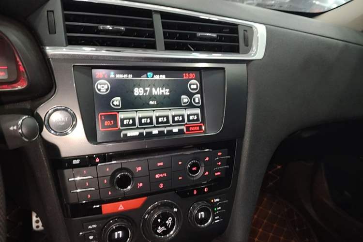 Used DS 6 2016 1.8T Luxury Edition THP200 Audio And AC Panel