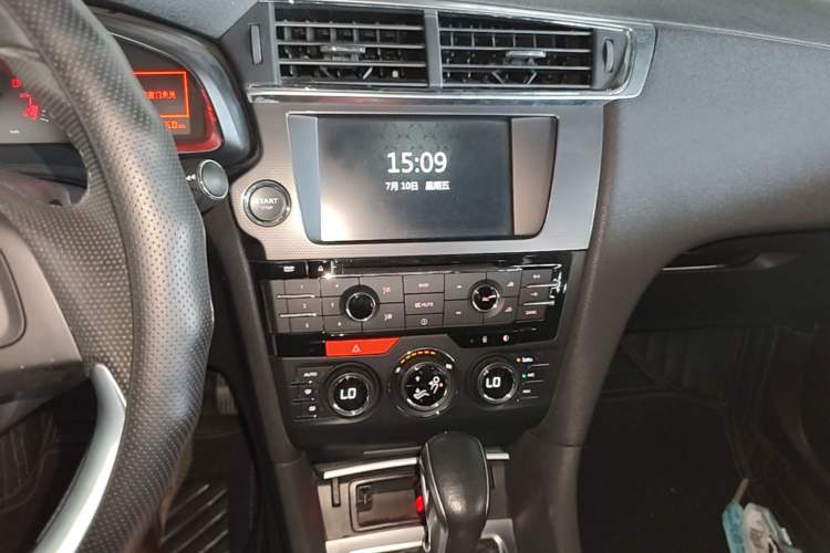 Used DS 6 2016 1.6T Luxury Edition THP160 Audio And AC Panel