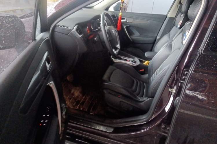 Used DS 6 2016 1.6T Luxury Edition THP160 Driver Seat