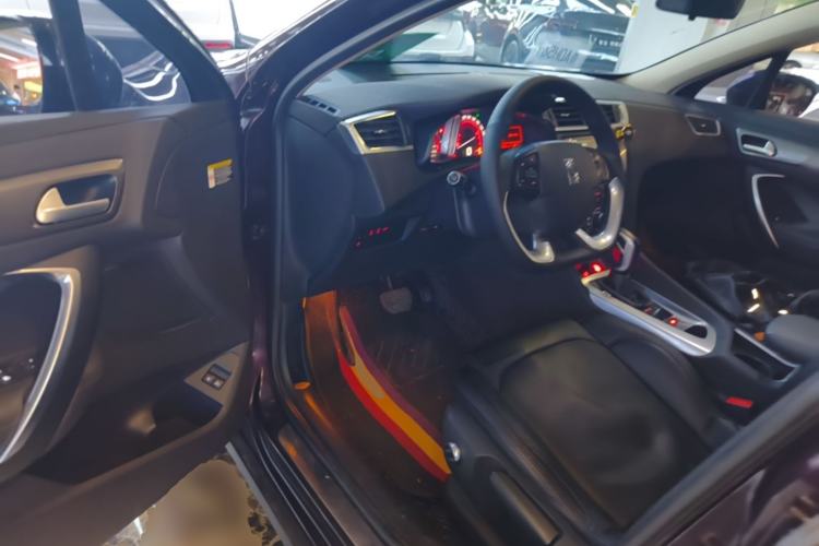Used DS 6 2016 1.6T Elegant Edition THP160 Driver Seat