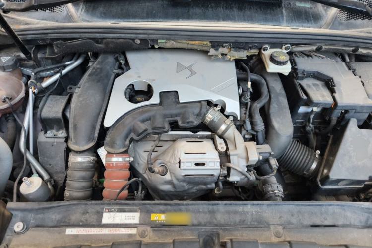 Used DS 6 2016 1.6T Luxury Edition THP160 Engine Bay