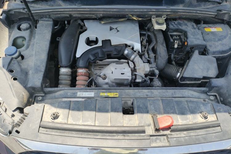 Used DS 6 2016 1.6T Luxury Edition THP160 Engine Bay