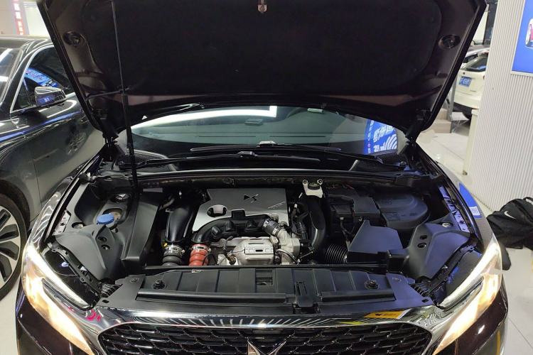 Used DS 6 2016 1.6T Elegant Edition THP160 Engine Bay