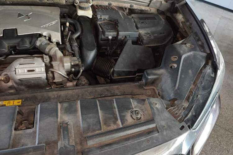 Used DS 6 2016 1.6T Luxury Edition THP160 Engine Bay Left