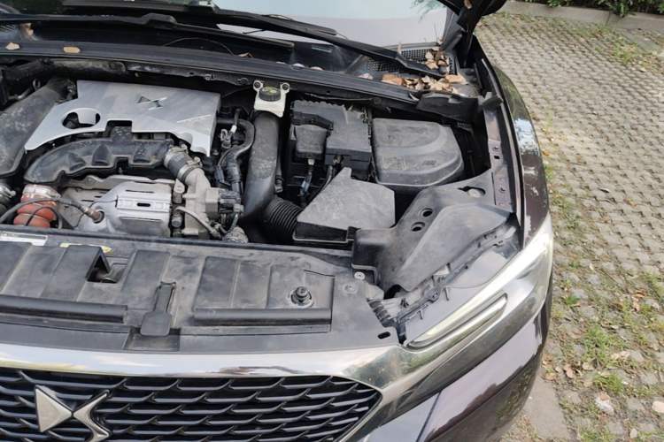 Used DS 6 2016 1.6T Luxury Edition THP160 Engine Bay Left