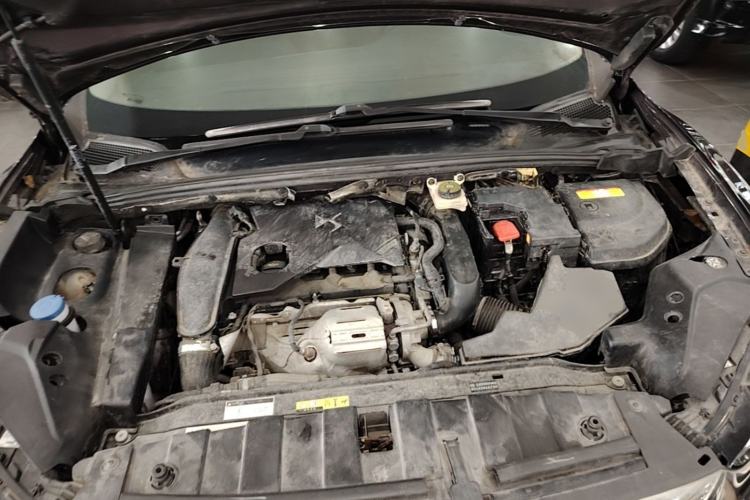Used DS 6 2016 1.8T Luxury Edition THP200 Engine Bay