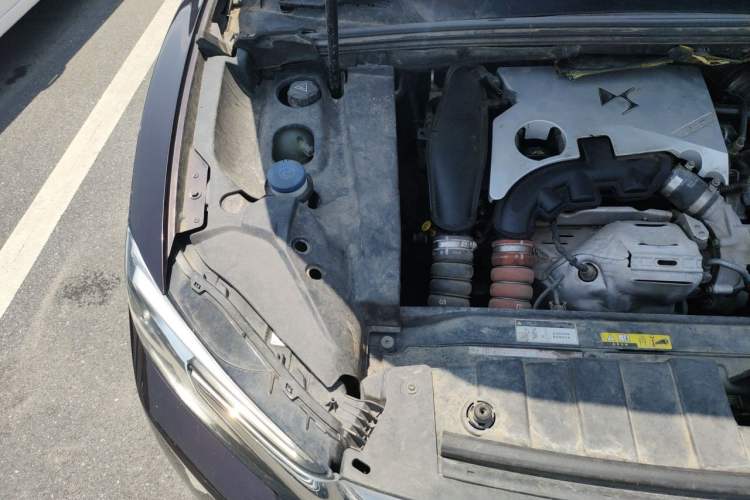 Used DS 6 2016 1.6T Luxury Edition THP160 Engine Bay Right