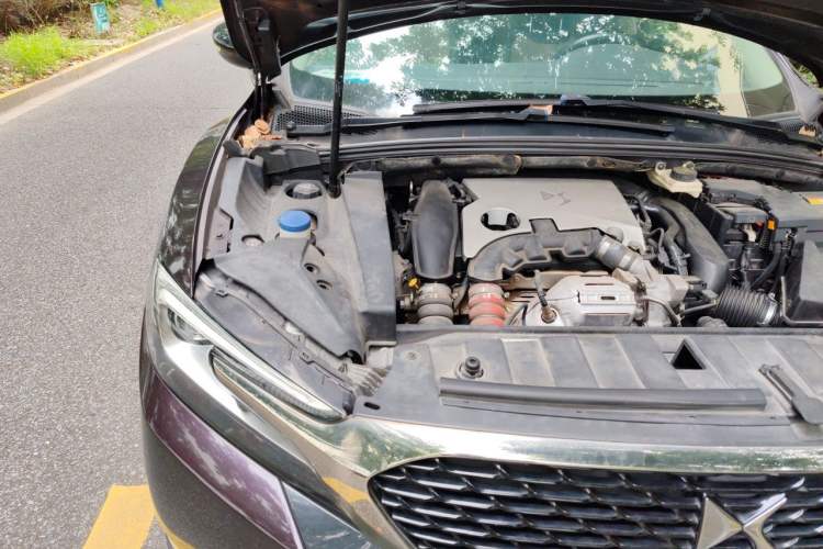 Used DS 6 2016 1.6T Luxury Edition THP160 Engine Bay Right