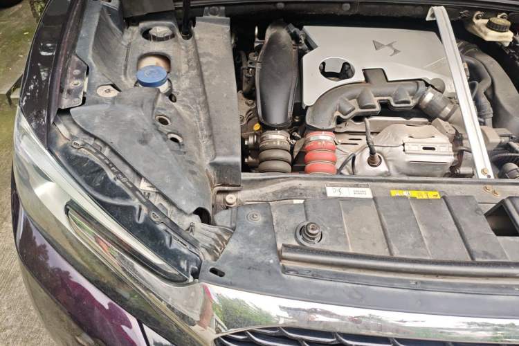 Used DS 6 2016 1.6T Luxury Edition THP160 Engine Bay Right
