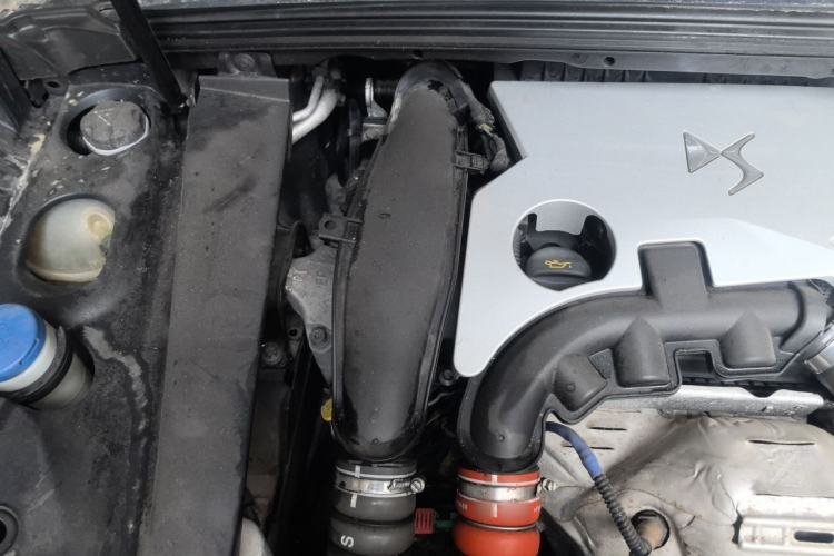 Used DS 6 2016 1.6T Luxury Edition THP160 Engine Bay Right