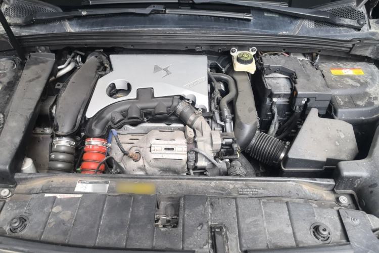 Used DS 6 2016 1.6T Luxury Edition THP160 Engine Bay