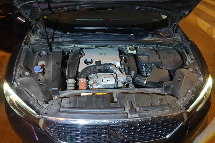 Used DS 6 2016 1.6T Luxury Edition THP160 Engine Bay
