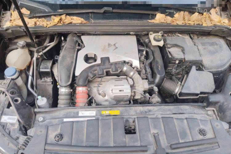 Used DS 6 2016 1.6T Luxury Edition THP160 Engine Bay