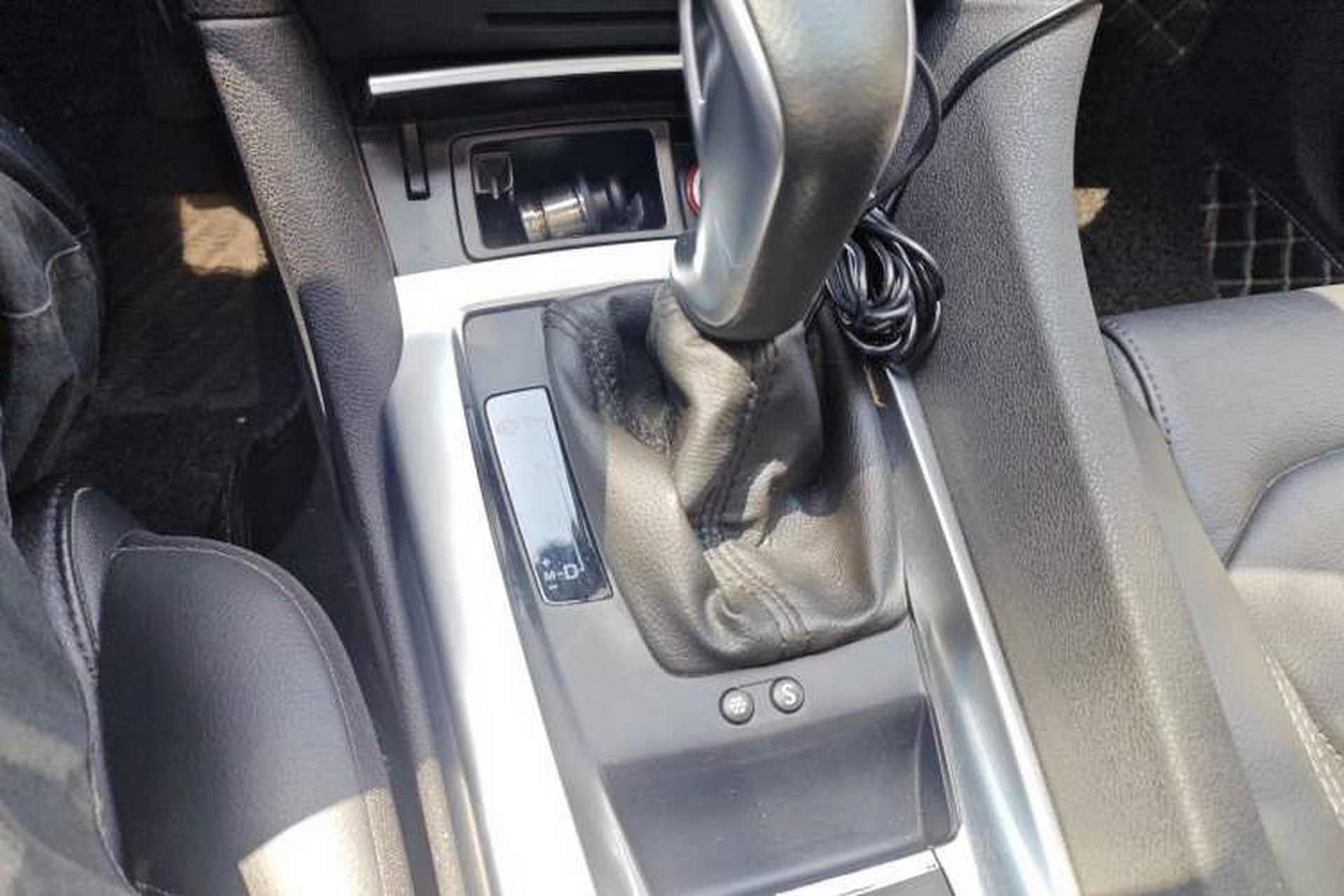 Used DS 6 2016 1.6T Luxury Edition THP160 Gear Lever