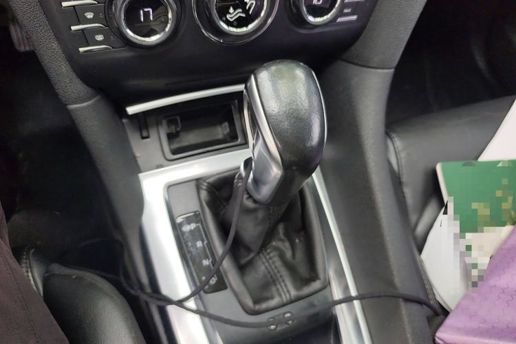 Used DS 6 2016 1.6T Luxury Edition THP160 Gear Lever